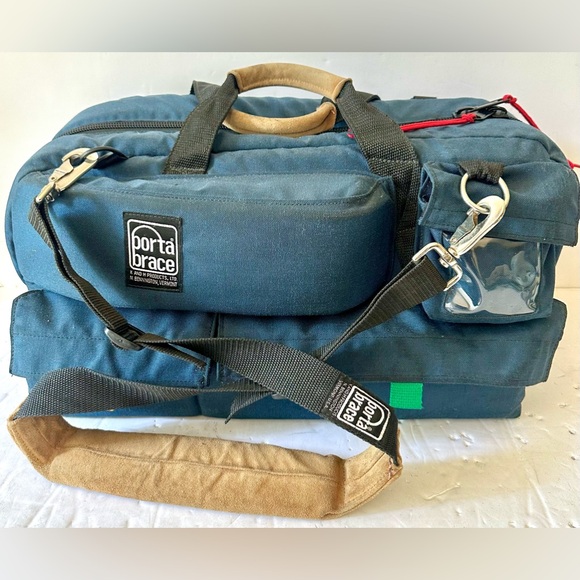 Canon DM-XL1A MiniDV 3CCD Digital 16x Optical Zoom XL 5.5-88MM Video Camcorder - Picture 17 of 17